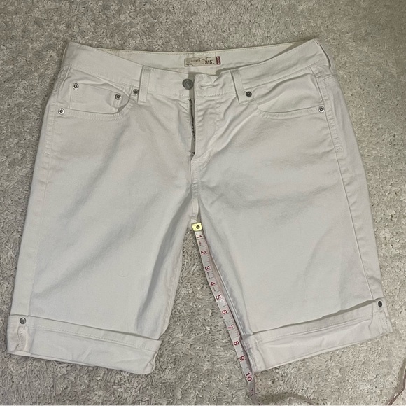 Levi's 515 White Jean Denim Women’s 10 Shorts Bermuda Cuffed Excellent Condition - Picture 3 of 6